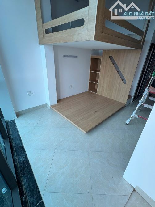 Cho Thuê CCMN 326 Nguyễn Trãi Thanh Xuân 30m2 Gác Xép + Giường Ban Công Thang Máy Trống 24 - 11