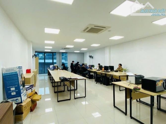 VĂN PHÒNG TRỌN GÓI 25M2- 50M2- 100m2 SÀN THƯƠNG MẠI CAO CẤP. Tòa 210 Lê Trọng Tấn - 11