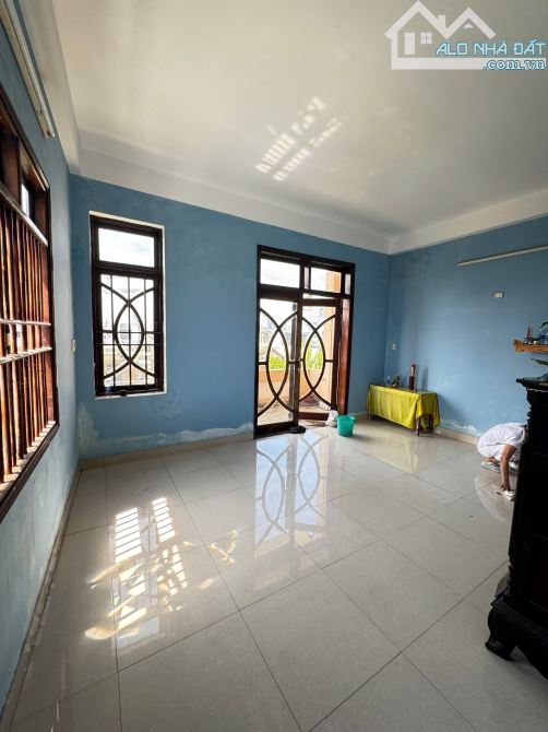Bán 104m đất tặng nhà 3 tầng 2 mặt tiền đường Lê Văn Thứ trục thông biển ngay Chợ Mân Thái - 11