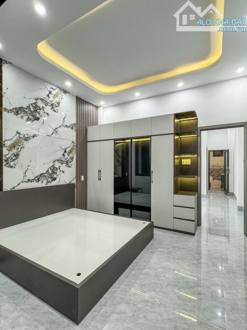 NHÀ TRỆT LẦU NGANG 4 DÀI 16 HẺM 311 NGUYÊN VĂN CỪ - CÓ PHÒNG NGỦ Ở TÂNG TRỆT - 11