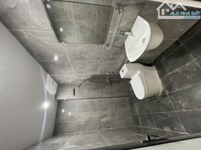 *Đầu Ngõ Phố Trạm-135m Thổ cư x 4 Tầng Xây Tâm huyết - Kinh Doanh - Ô Tô Đỗ-Tương Lai đỉnh - 11