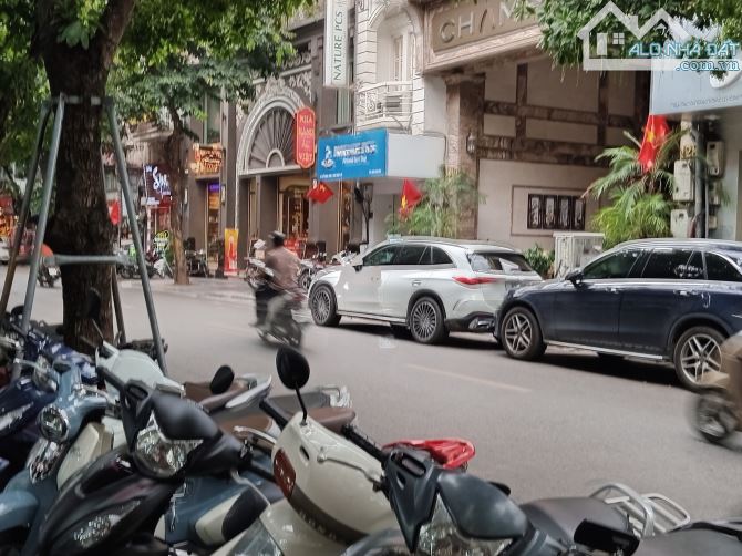 Bán Nhà mặt phố Hàng Bông - 200m ra Hồ Hoàn Kiếm - 396m2 - Mặt tiền 14.5m - Giá 316 tỷ - 1