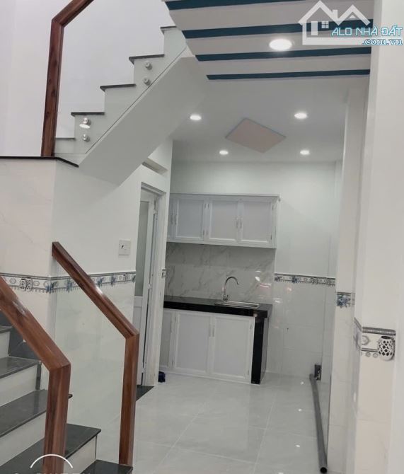 3,1 tỷ, bán nhà Bình Tân, 24m2, 2 tầng, sổ riêng, dtsd 48m2, 2 PN. TL - 1