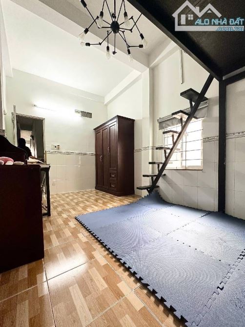 BÁN NHÀ 4 TẦNG HẺM RỘNG 5M. GẦN 60M2👉 VÀI BƯỚC RA MT NGUYỄN TRÃI, QUẬN 1. CHỈ 19,8 Tỷ - 1