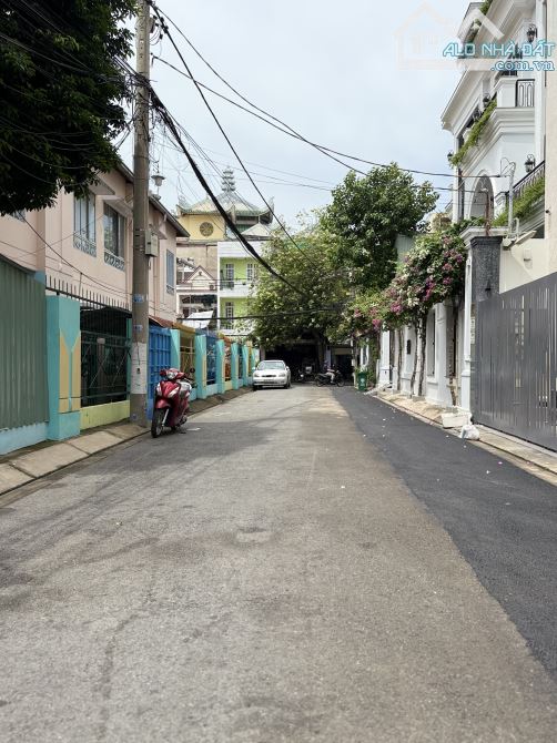 Bán gấp bán rẻ nhà 4 tầng sát Trần Não, 5x19 CN 98m2 chỉ có 19,9 tỷ - 1