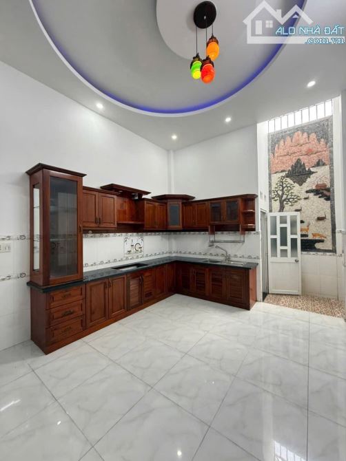 BÁN NHÀ MẶT TIỀN NGÃ 3 ĐÔNG QUAN - HIỆP THÀNH - Q12 - ĐƯỜNG 10m - GIÁ 8ty950 - 1