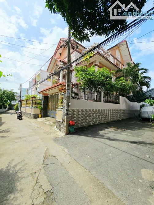 BÁN NHÀ PHỐ 105M2,4 TẦNG HOÀN CÔNG ĐỦ ,FULL NỘI THẤT, Ô TÔ VÀO NHÀ ,CÁT LÁI THỦ ĐỨC - 1