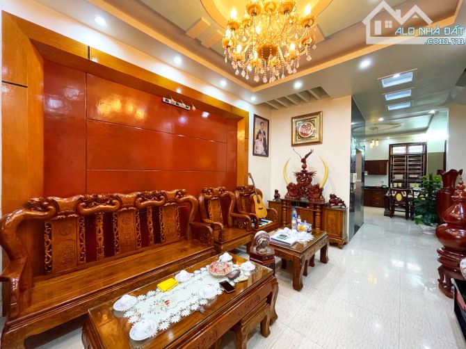 Biệt thự mini 4 tầng thang máy Lê Hồng Phong - 119m2 ngang 7m - Đông Nam - 1