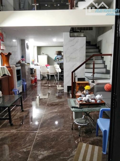 LÊ ĐỨC THỌ - 56M2 (4.3x13) - 5 TẦNG, 4 PN - SÂN THƯỢNG TRƯỚC - KHU DÂN TRÍ - 6.x TỎI. - 1