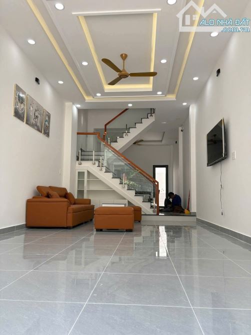 CHỐT LÀ LỜI!!! CHDV RẺ NHẤT QUẬN 3 – CĂN GÓC 3 MẶT TIỀN– 5 TẦNG MỚI – CHỈ 10 TỶ - 1