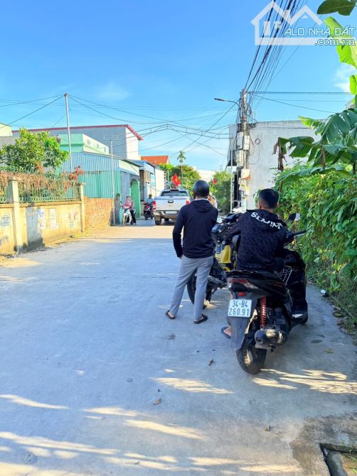 Bán đất Lô Góc Hoàng Lâu, 61,9m2. Vị trí cực đẹp - 1