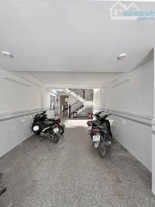 TOÀ CHDV 20P - DOANH THU DỰ KIẾN 1Tỷ/năm NGAY ĐH VĂN LANG - DƯƠNG QUẢNG HÀM P5 GÒ VẤP - 1