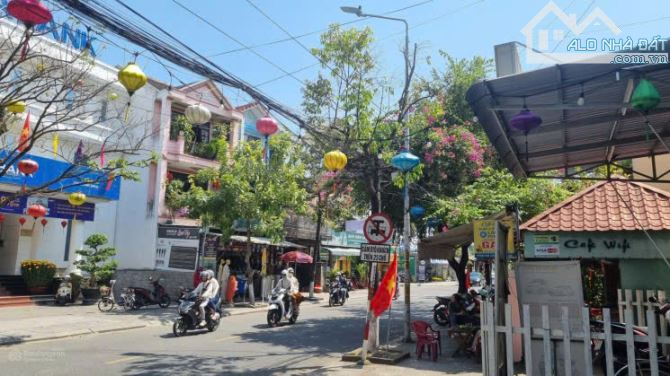 SIÊU RẺ VỚI VỊ TRÍ ĐẮC ĐỊA, NHÀ 2T MT 2 BÀ TRƯNG, HỘI AN, 140M2, GIÁ CHỈ 11,x TỶ - 1