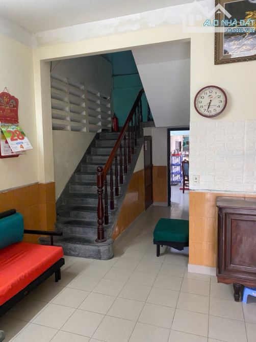 Giảm sâu gần 4 tỷ.Nhà 195 m2 kiệt Lê Duẩn gần đường chính nhỉnh 8 tỷ. - 1