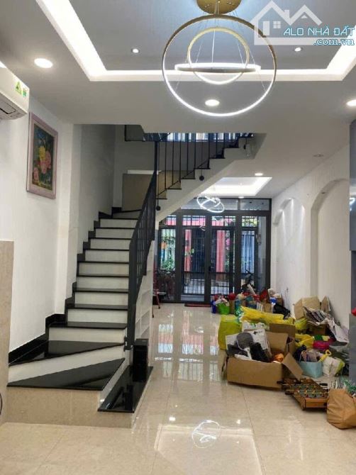 Bán nhà 4 tầng, Đường số 47, Quận 7. DT 60m2, full nội thất. Chỉ 11tỷ - 1