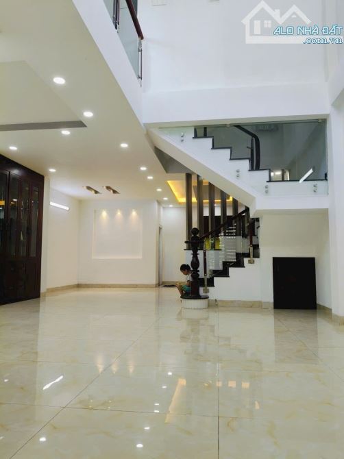 Cho thuê nhà KDC Hương Lộ 5, An Lạc, Bình Tân 6x15. 4 Tầng 2 máy lạnh 15 triệu - 1