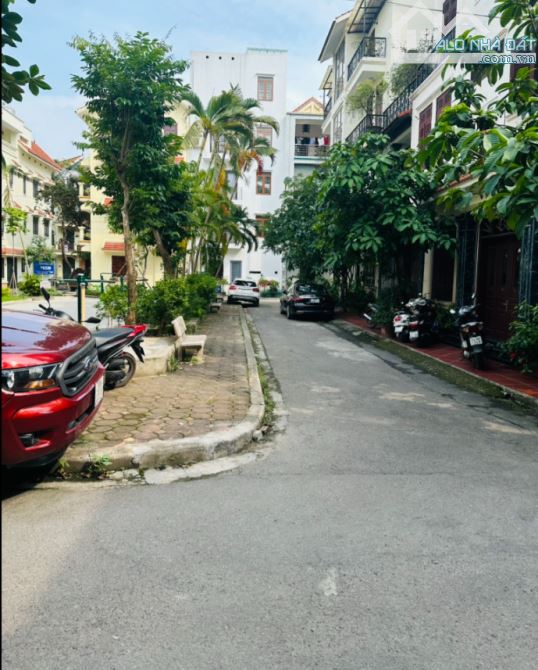 Bán nhà Liền Kề Bắc Linh Đàm lô góc, 75m2, xây 4 tầng ,thang máy,view vườn hoa. - 1