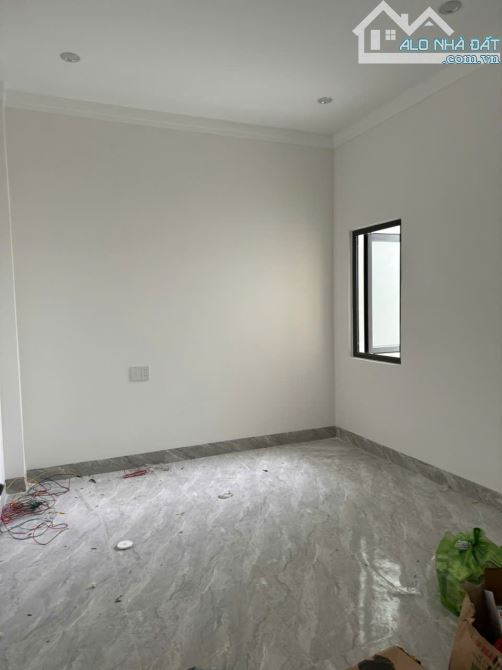 Bán nhà Đang lên đèn và ráp nội Thất  Nhà mới giá tốt nhất Phường BMT - 1