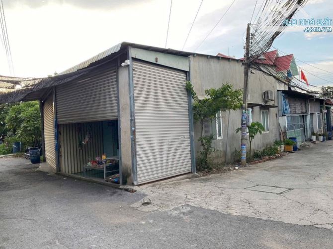 BÁN NHÀ CẤP 4 HAI MT KHU DÂN CƯ, GẦN TRUNG  TÂM Y TẾ DĨ AN, GIÁ 2.6 TỈ, DT  101M2 - 1