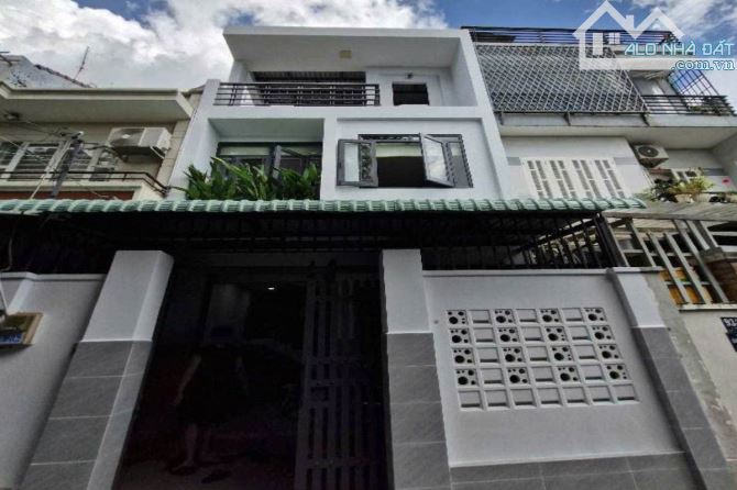 Bán nhà hẻm xe hơi, Phú Châu, Thủ Đức, 67 m² (5.2m x 15m), 3 phòng ngủ - Giá 7.38 tỷ TL - 1