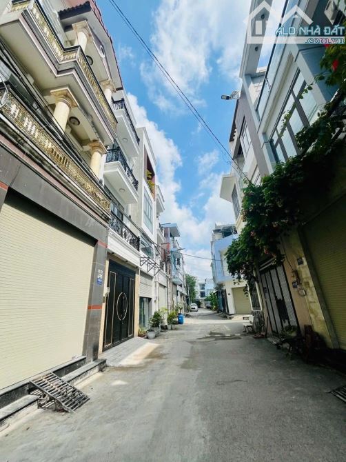 Bán Đất Lô 2 Mặt Tiền Đường Nhựa 4m Khu Phân Lô Phạm Văn Đồng Hiệp Bình Chánh Chỉ 4.2 Tỉ - 1