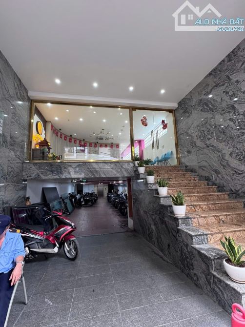 Siêu rẻ! Toà nhà mặt phố Vương Thừa Vũ, vỉa hè ô tô đỗ, KD, 7T*150m2 thang máy, DT 1.2 tỷ/ - 1