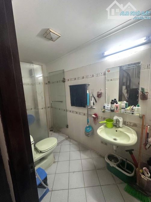 ĐỐNG ĐA – 3 NHÀ RA MẶT PHỐ TĐT. DT 70mv – 5 Tầng – 5m Mặt Tiền. Giá Thương Lượng 17.9 Tỷ - 1