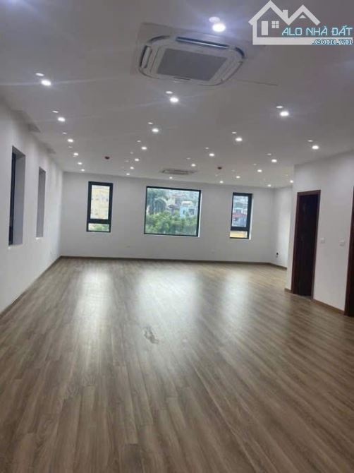 Phân lô Quan Nhân 60m2*8 tầng thang máy xịn sò, ô tô tránh, kinh doanh sầm uất. - 1
