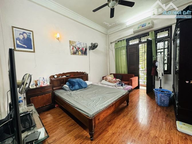 NHÀ CỔ NHUẾ – 40M² x 4 TẦNG – Ô TÔ 10M – Ở NGAY – GIÁ HỢP LÝ - 1