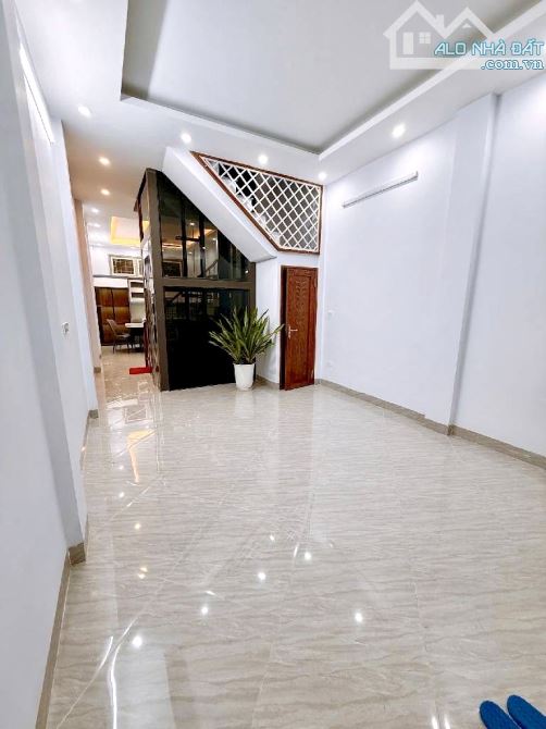 BÁN NHÀ PHỐ 8/3 – PHÂN LÔ - VỈA HÈ - Ô TÔ - KINH DOANH – DTSD 48M2 X 5T - HƠN 13 TỶ! - 1