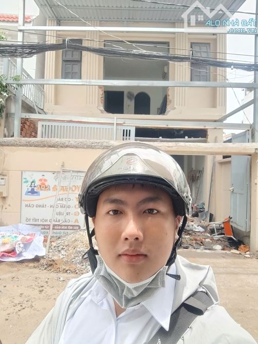 BÁN NHÀ MẶT TIỀN HẺM KẾ QUẬN 7 - HẺM TO – NHÀ TO - NHỈNH 8.X TỶ - 1