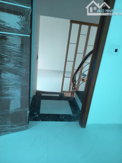 BÁN NHÀ LÔ GÓC – 15M RA ĐƯỜNG Ô TÔ TRÁNH – HÀNG XÓM VINCOM 36m2 giá 5.75 tỷ - 1
