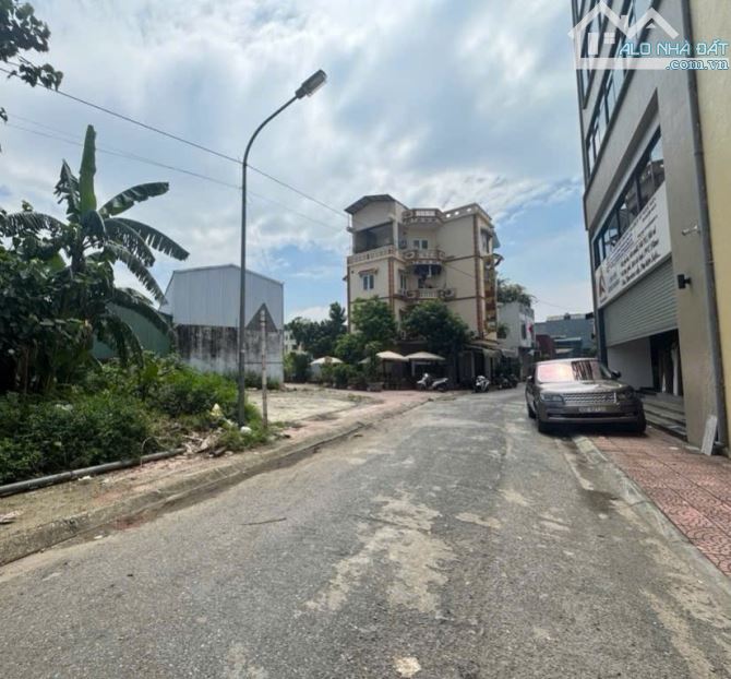 Bán lô đất đấu giá X2 Cự Khối, giáp hồ Đầm Tranh, giá 30 tỷ có TL - 1