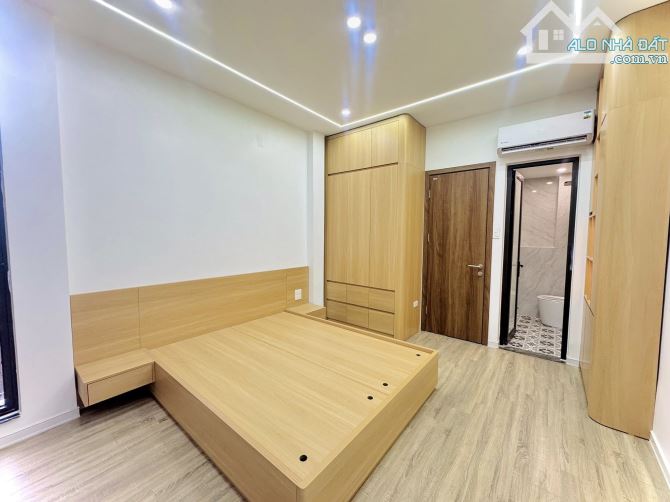 Cực hiếm Nhà mới Lê Thanh Nghị 5 tầng MT3.6m chủ tự xây tặng full nội thất sang mịn - 1