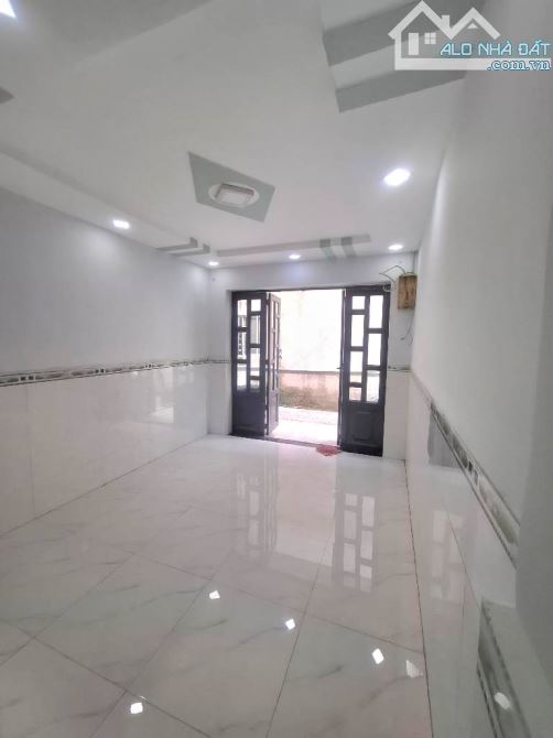 Bán nhà 2 tầng - 21m2 (3x7) - Ngay Ngã Tư Gò Mây - Trung Tâm Bình Tân - Chỉ hơn 1 tỷ - 1