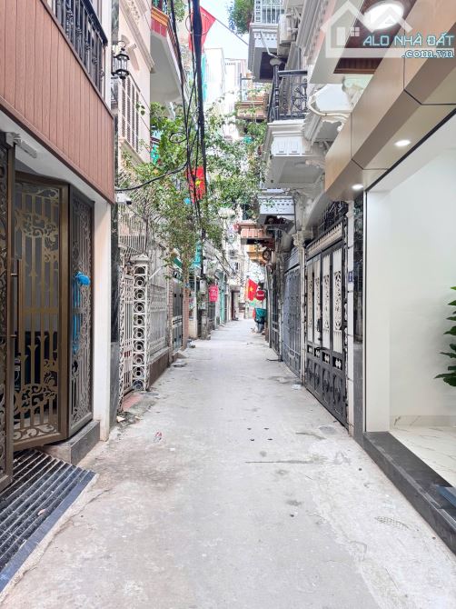 HIẾM LÔ GÓC NHÀ ĐẸP HỒ TÙNG MẬU 36M2X5T ĐẤT THỊNH GIÁ 8,3 TỶ - 1