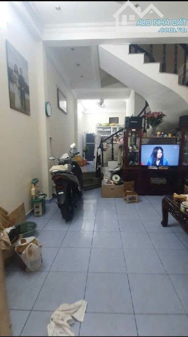 Bán Nhà Nguyễn Súy - Chợ Tân Hương , DT: 4m x 12m , 3 Lầu , HXH , Chủ Đang Gấp Bán - 1