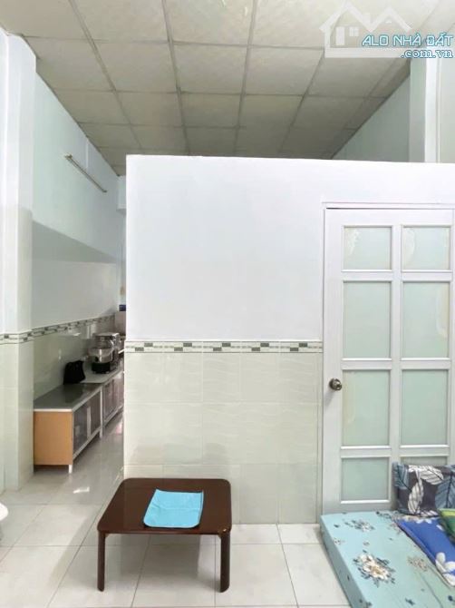 Nhà cũ 2 tầng, 43m2, SHR, không QH – Tôn đản – 3,33 tỉ - 1