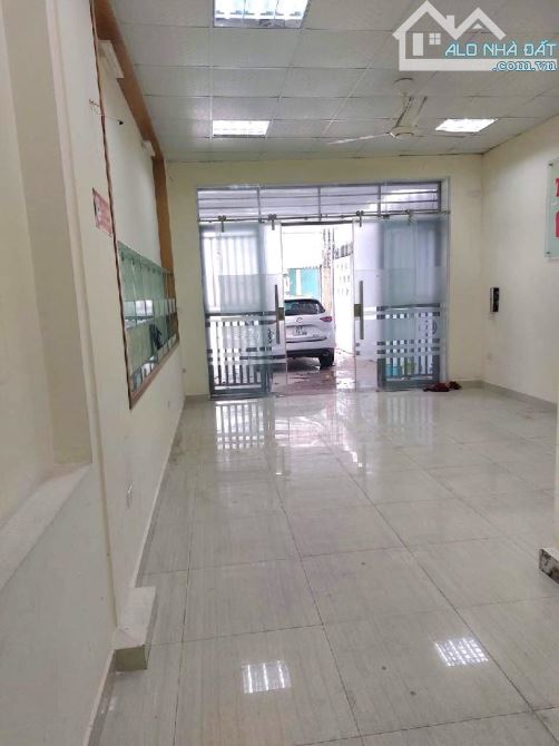 *Đầu Ngõ Phố Trạm-135m Thổ cư x 4 Tầng Xây Tâm huyết - Kinh Doanh - Ô Tô Đỗ-Tương Lai đỉnh - 1
