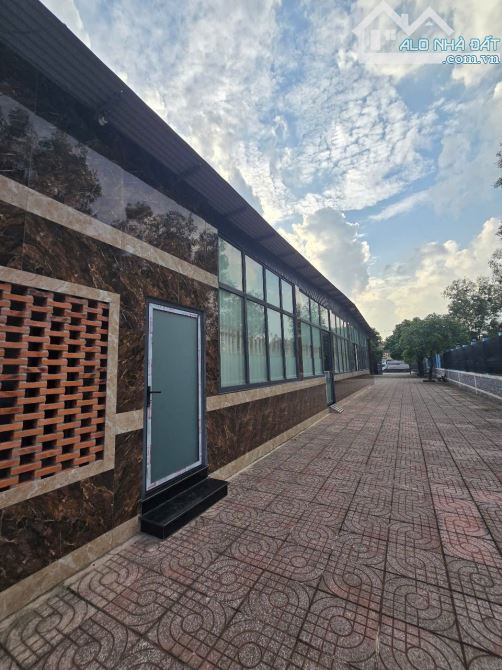 Bán nhà mặt tiền 3000m2 đường Cây Dầu gần BV Nhơn Trạch giá:  22 tỷ - 1