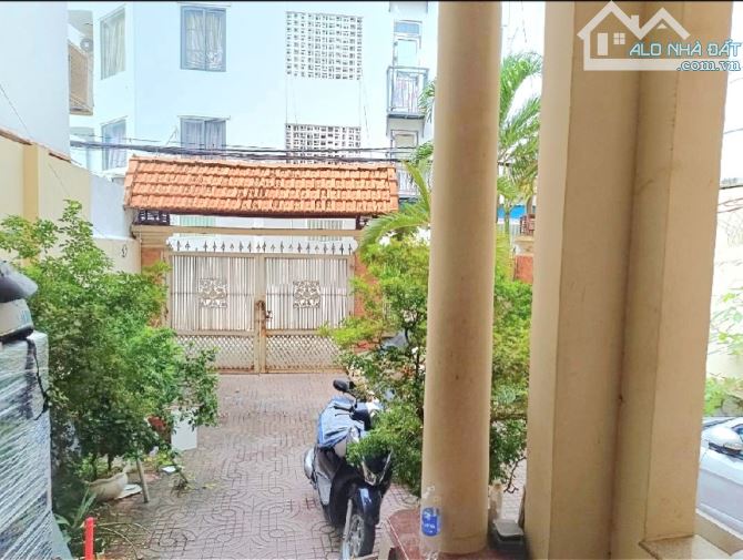 BIỆT THỰ 3 TẦNG ĐƯỜNG SỐ, QUẬN 7, (7.4 x 33), NỞ HẬU 8.3, 36 TỶ - 1
