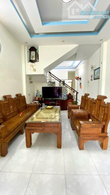 Bán Nhà 3 Tầng Đường Nguyễn Phi Khanh, Hòn Xện, Nha Trang 68m2 Ngang 4 Giá 5.5tỷ - 1
