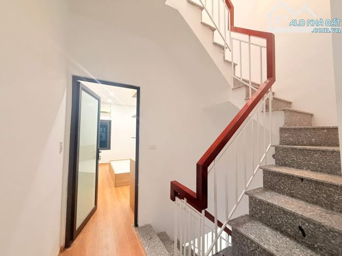 Nhà đẹp NGUYỄN THỊ THẬP QUẬN 7, 4 TẦNG, 5x20M, nở hậu 5.5M, nhỉnh 12 tỷo - 2