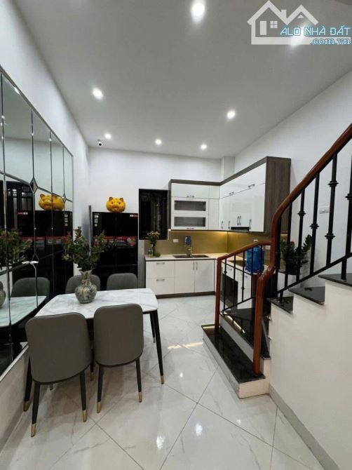 Nhà Đẹp Hồ Tùng Mậu, 35m x 5 Tầng - Nội Thất Đẹp - Gần Ga Tàu Điện, ĐH THương Mại - 1