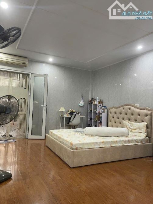 GIẢM SỐC, CẮT LỖ SÂU! NHÀ PHỐ KHƯƠNG TRUNG, BA GÁC ĐỖ CỬA, 55M2*5T GIÁ CHỈ NHỈNH 11 TỶ - 1