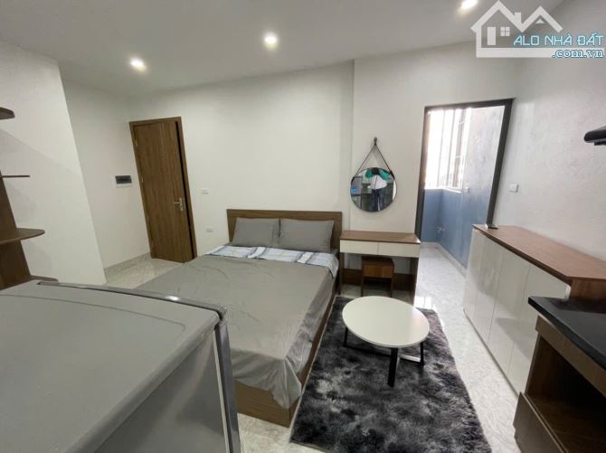Cho Thuê CCMN 110 Quan Nhân Thanh Xuân 25m2 Studio Ban Công Cửa Sổ Thang Máy Gần Chợ - 1