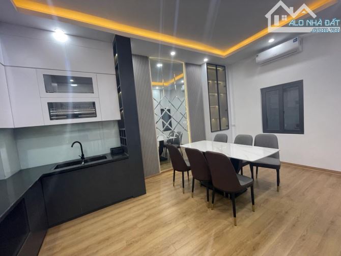 Bán nhà Thanh Xuân gần ngã tư sở ngõ nông - 50.6m sổ đỏ sử dụng riêng giá chỉ 8.1 tỷ - 1