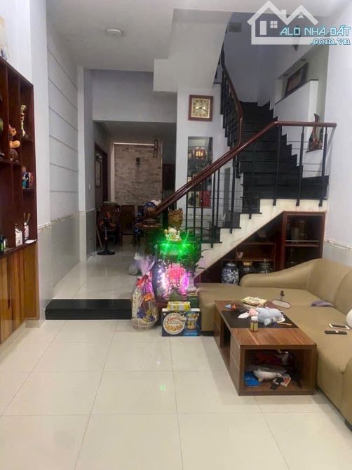 Nhà đẹp Gò Vấp-Hẻm ô tô 8M-Sát MT Đường số 30 Nguyễn Oanh-P6-72m2-4x18-3tầng-3PN - 1