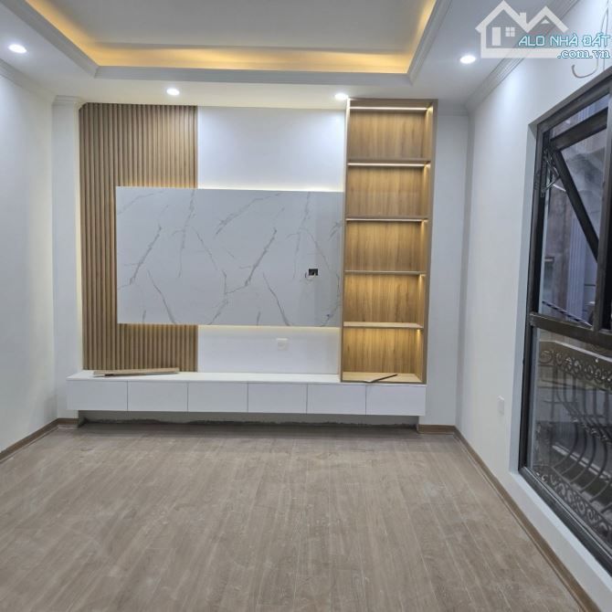BÁN NHÀ KHƯƠNG TRUNG DT 46M, 6T, 13 TỶ . - 1