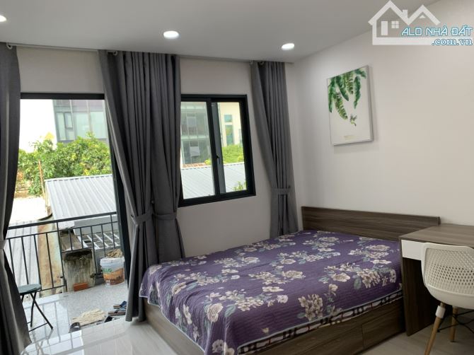 CĂN HỘ DỊCH VỤ FULL NỘI THẤT, CÓ MÁY GIẶT RIÊNG, CỬA SỔ LỚN, HẦN UEH, ĐẠI HỌC HOA SEN - 1